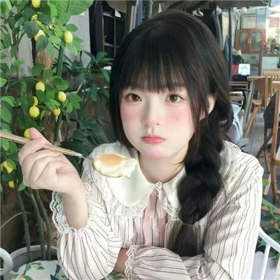 红衣少女